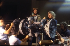 model-shop-crew