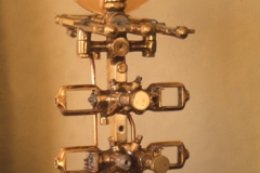 robot-assemblage-brass